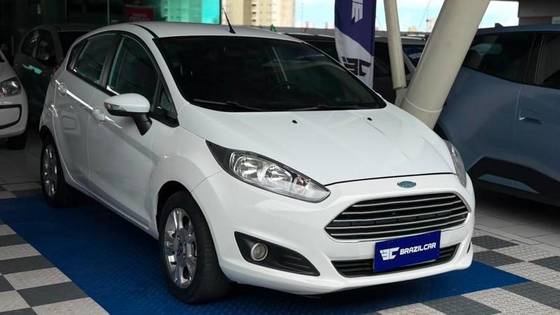 FORD FIESTA 1.6 ROCAM SE 8V FLEX 4P MANUAL FORD FIESTA 1.6 ROCAM SE 8V FLEX 4P MANUAL